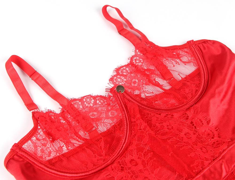 Elegant Eyelash Lace Garter Lingerie with Underwire